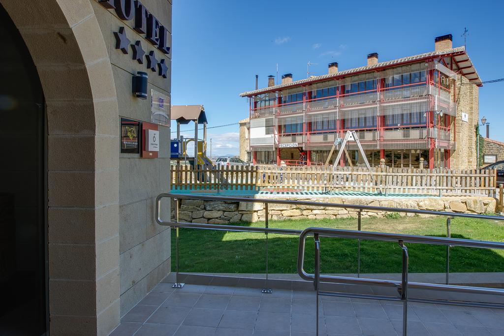 Hotel Rural Valdorba Sansoain Екстер'єр фото