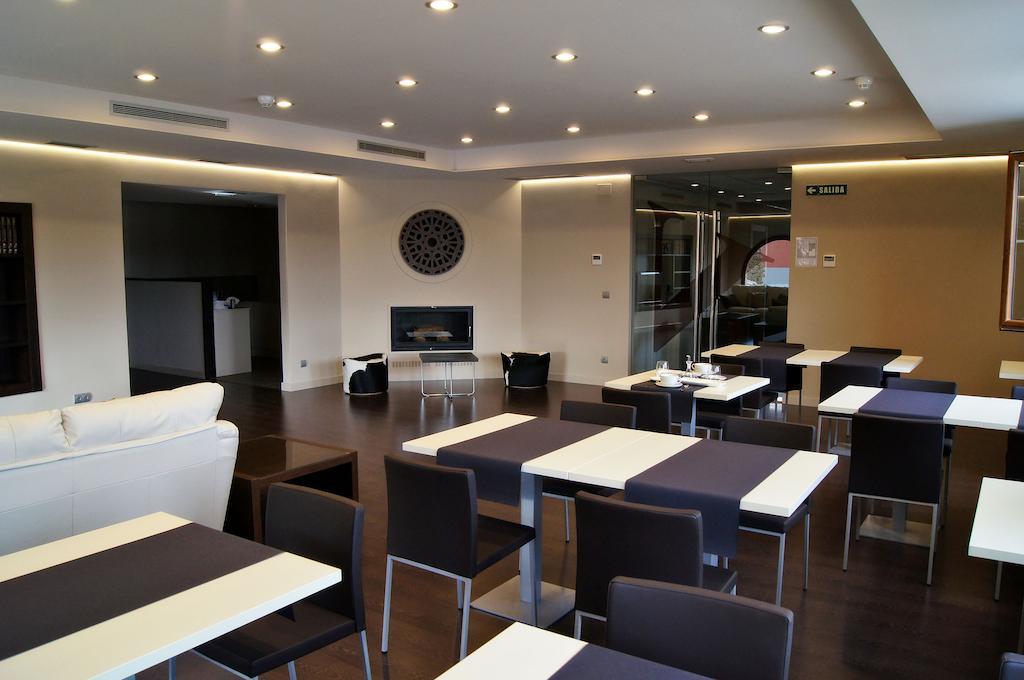 Hotel Rural Valdorba Sansoain Екстер'єр фото